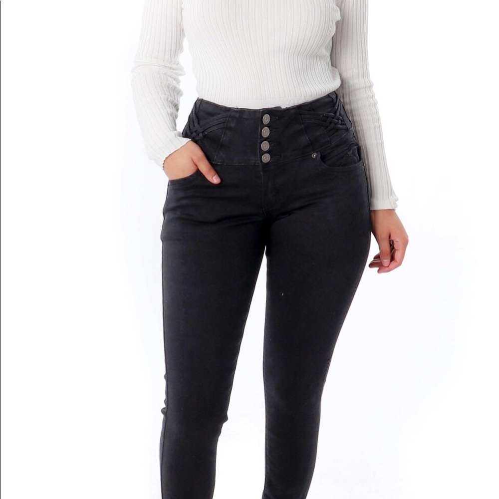 Colombian style jeans